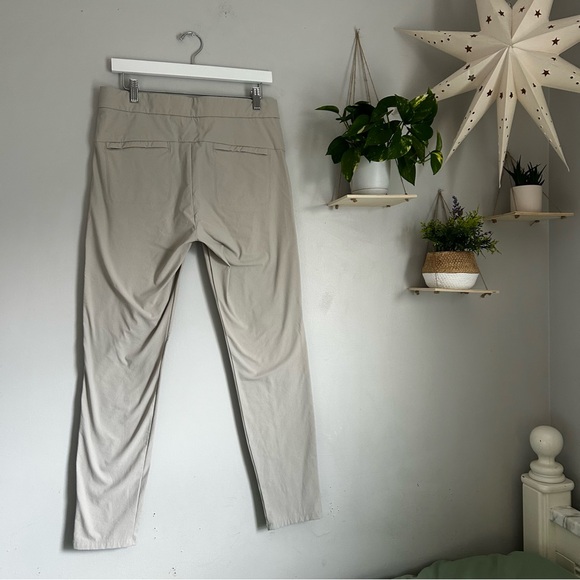 🩷ATHLETA WANDER STASH SKINNY PANT BEIGE TAN NEUTRAL COLOR SIZE 10 TRENDING - Picture 8 of 10